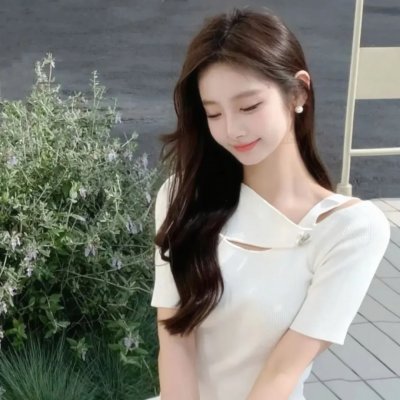 哈啦美容院海报